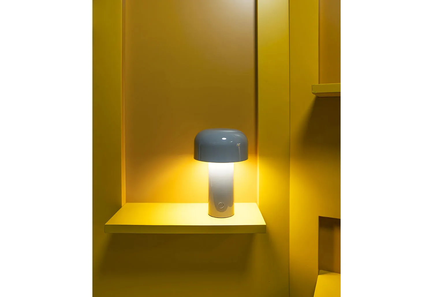 Bellhop Portable Lamp